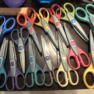 Used 27 Assorted KRAFT EDGERS SCISSORS